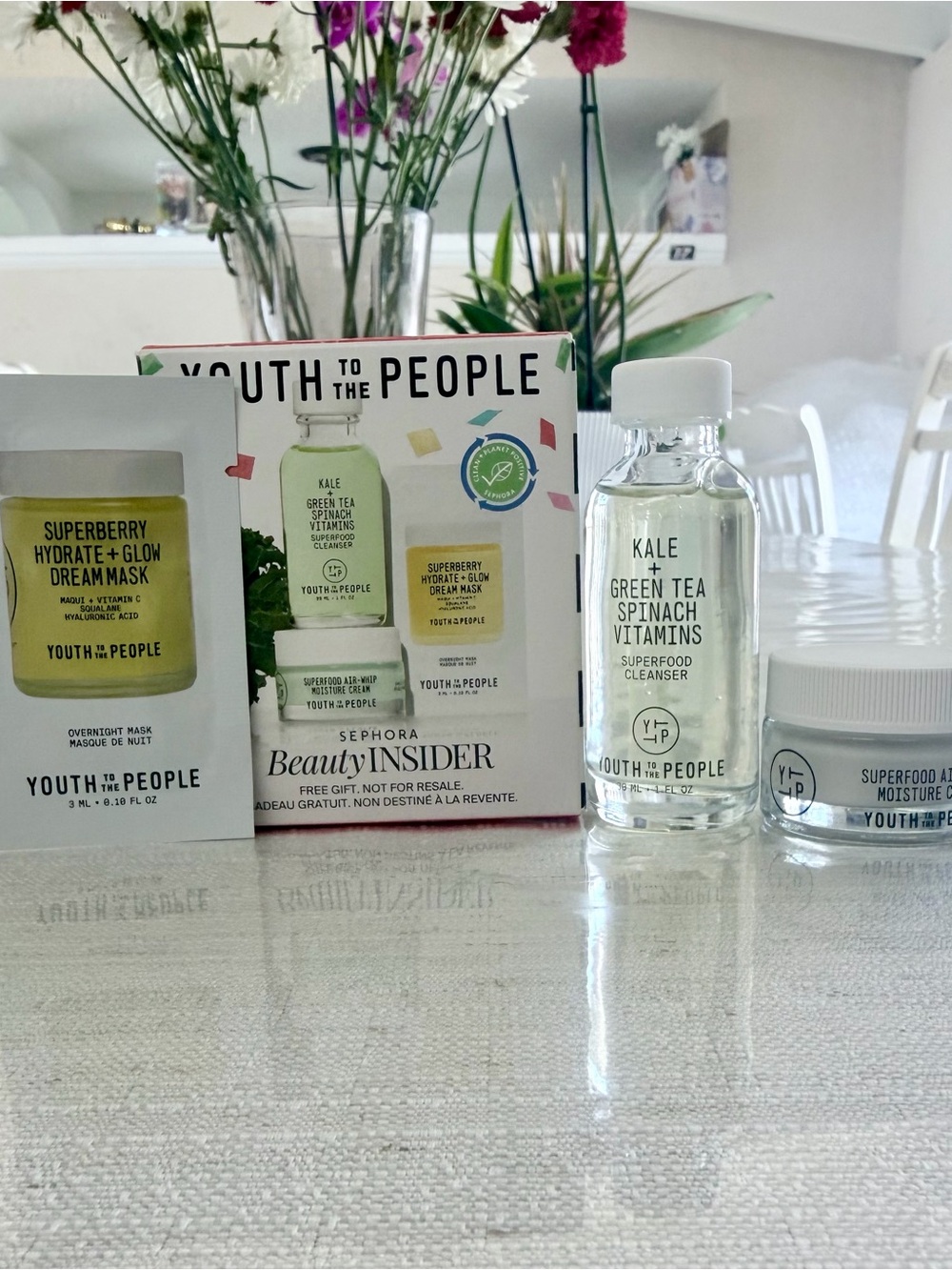 Youth to the People - cleanser, moisture cream and mask